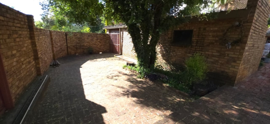 7 Bedroom Property for Sale in Wilkoppies North West